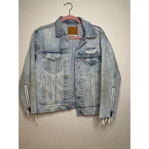 Levi's Ex-boyfriend trucker jacket size S